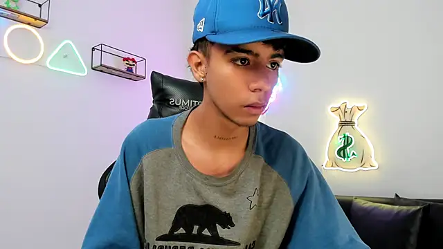 dikey 62 online show from March 10, 2025, 8:23 pm