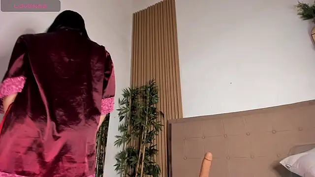 Natasha  Sccott online show from January 25, 2025, 6:13 pm