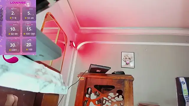 Jimena Grey online show from March 4, 2026, 5:57 am