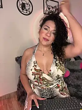 Snapshot of miss_grace_01 chatting on January 19, 2025, 3:50 am miss grace 01 online show from January 19, 2025, 3:50 am