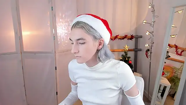 Snapshot of Mia_Cheers chatting on December 22, 2024, 1:44 pm Mia Cheers online show from December 22, 2024, 1:44 pm