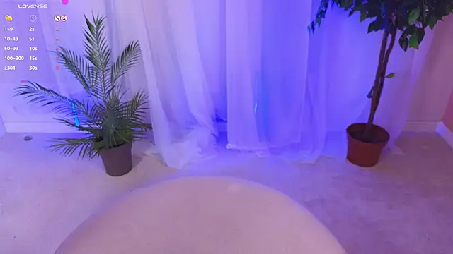 Snapshot of Mia_Cheers chatting on January 23, 2025, 4:37 pm Mia Cheers online show from January 23, 2025, 4:37 pm