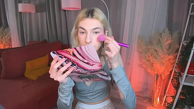 Snapshot of Mia_Cheers chatting on February 8, 2025, 2:05 pm Mia Cheers online show from February 8, 2025, 2:05 pm