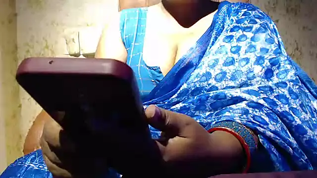 Snapshot of Prita07 chatting on April 1, 2026, 1:23 pm Prita07 online show from April 1, 2026, 1:23 pm