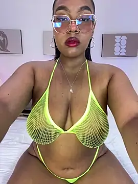Snapshot of Esmeralda_Duarte chatting on May 10, 2026, 3:12 am Esmeralda Duarte online show from May 10, 2026, 3:12 am