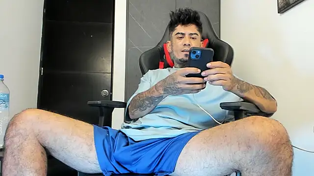 sergiio mesa27 online show from January 8, 2025, 10:16 pm