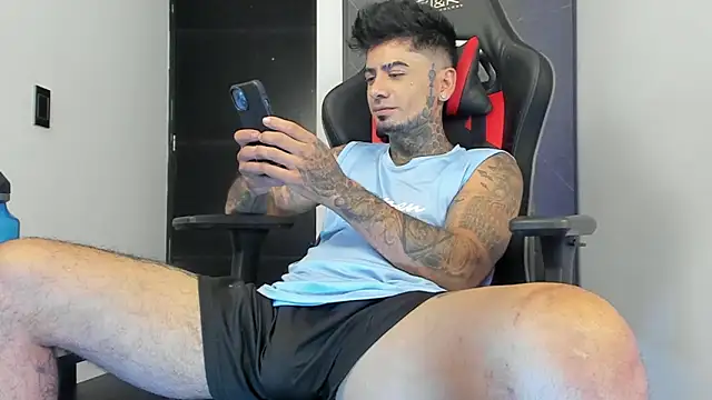 sergiio mesa27 online show from January 26, 2025, 8:13 pm