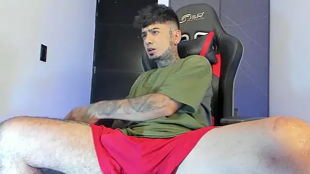 sergiio mesa27 online show from February 1, 2025, 10:34 pm