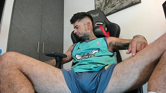 sergiio mesa27 online show from September 14, 2025, 12:10 am