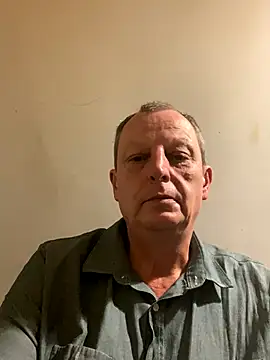 chubbybear2cum online show from September 8, 2025, 8:30 pm