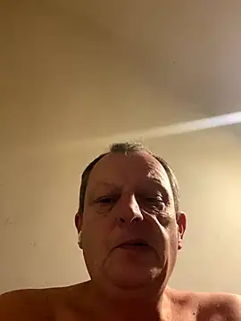 chubbybear2cum online show from October 9, 2025, 11:36 pm