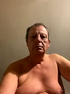 chubbybear2cum online show from October 18, 2025, 3:20 am