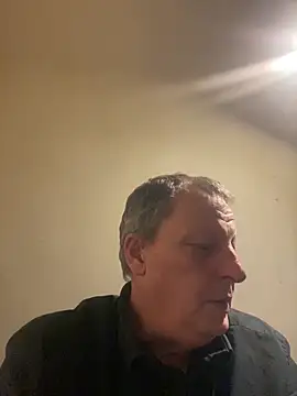 chubbybear2cum online show from November 7, 2025, 5:18 am