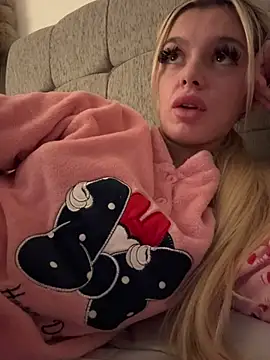 IrishTeenBarbie69 online show from February 2, 2025, 12:19 am