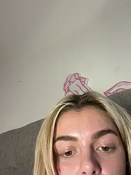 IrishTeenBarbie69 online show from February 8, 2025, 10:29 pm