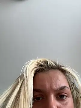 IrishTeenBarbie69 online show from April 5, 2026, 10:56 am