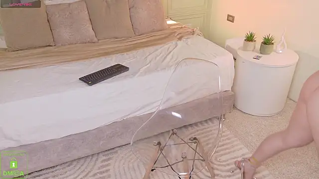 Snapshot of _Miss_Kimm chatting on February 14, 2026, 1:08 pm Miss Kimm online show from February 14, 2026, 1:08 pm