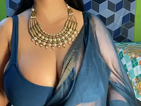 Snapshot of Aishwarya_101_ chatting on March 13, 2025, 5:07 pm Aishwarya 101 online show from March 13, 2025, 5:07 pm