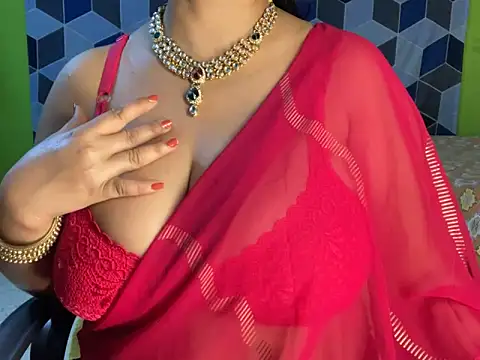 Snapshot of Aishwarya_101_ chatting on March 17, 2025, 6:42 pm Aishwarya 101 online show from March 17, 2025, 6:42 pm