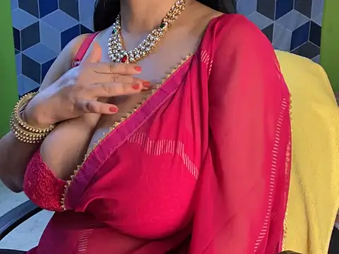 Snapshot of Aishwarya_101_ chatting on March 18, 2025, 12:49 am Aishwarya 101 online show from March 18, 2025, 12:49 am