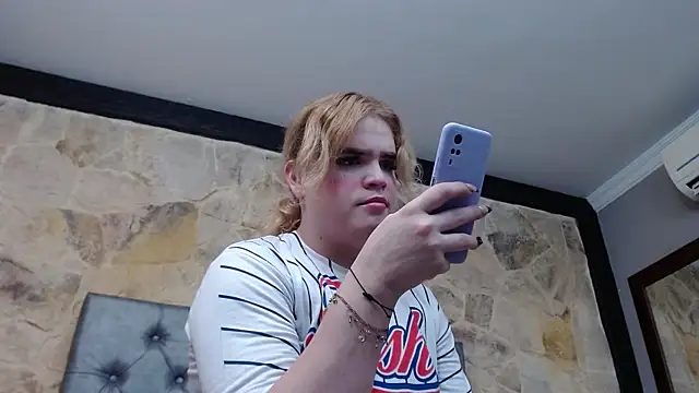 Pearl Michelts online show from February 19, 2025, 12:44 pm