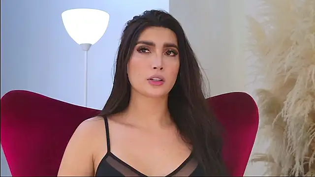 Snapshot of _BellaDonna_ chatting on November 22, 2025, 1:15 am BellaDonna online show from November 22, 2025, 1:15 am