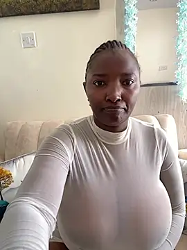 Snapshot of Naughty-sonia2 chatting on March 14, 2025, 7:15 am Naughty-sonia2 online show from March 14, 2025, 7:15 am