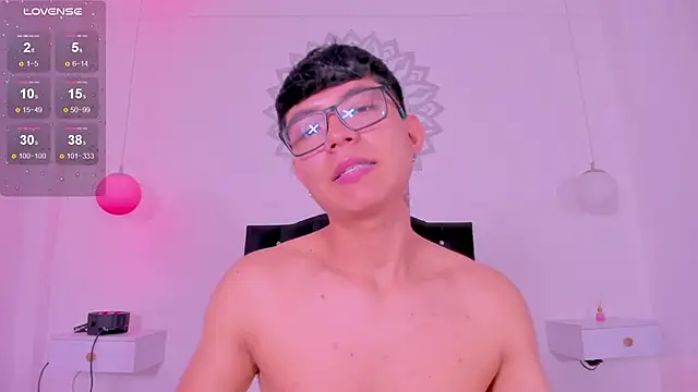 CodyTwink online show from October 24, 2025, 3:08 pm