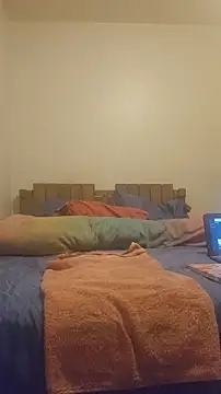 AllLeggs online show from April 16, 2026, 3:40 am