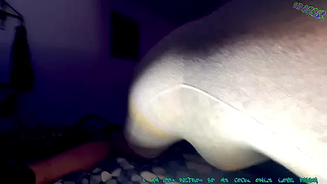 Snapshot of Deutscher_Gro8schwanz_88 chatting on February 8, 2025, 4:25 am Deutscher Gro8schwanz 88 online show from February 8, 2025, 4:25 am