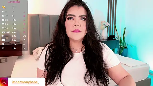 Snapshot of Harmonybabe_ chatting on July 8, 2026, 8:13 pm Harmonybabe online show from July 8, 2026, 8:13 pm