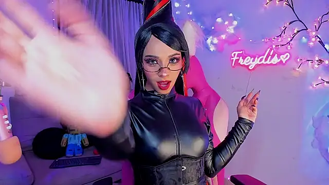 Snapshot of Miss_freydis chatting on May 29, 2026, 4:54 am Miss freydis online show from May 29, 2026, 4:54 am
