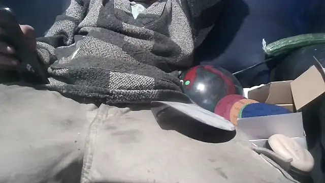 robeaulieu02 online show from February 12, 2025, 4:54 am