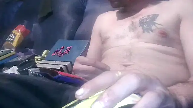 robeaulieu02 online show from February 26, 2025, 9:10 am