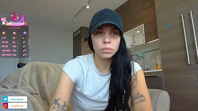 Snapshot of NattyFierros chatting on February 12, 2025, 10:48 pm NattyFierros online show from February 12, 2025, 10:48 pm