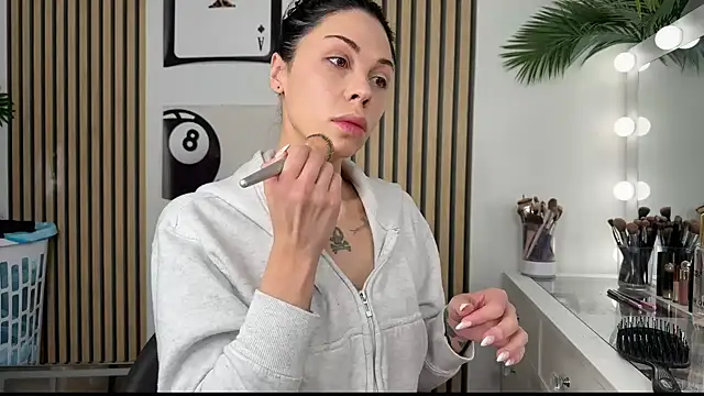 NattyFierros online show from October 23, 2025, 6:06 pm