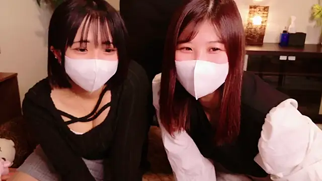 Snapshot of ManaMi-maru chatting on January 5, 2025, 12:42 pm ManaMi-maru online show from January 5, 2025, 12:42 pm