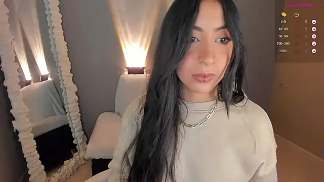 amber curly online show from December 11, 2024, 4:42 pm