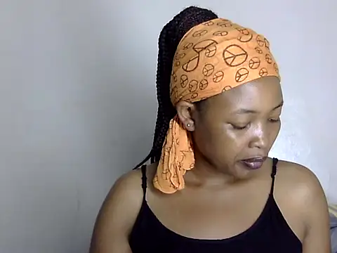 Q amor2 online show from February 3, 2025, 3:49 pm