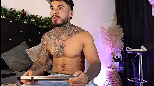 john cartter1 online show from November 17, 2025, 11:16 am