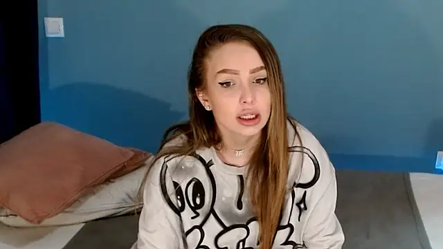 AnnaMaee online show from January 13, 2025, 11:38 pm