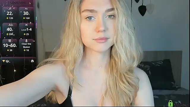 Snapshot of TheVanessaMaes chatting on February 22, 2026, 9:46 pm TheVanessaMaes online show from February 22, 2026, 9:46 pm