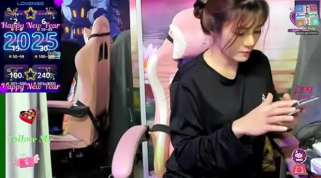 Sugar lipsz online show from January 13, 2025, 5:23 am