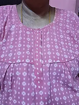 ananya956 online show from April 19, 2026, 12:54 am