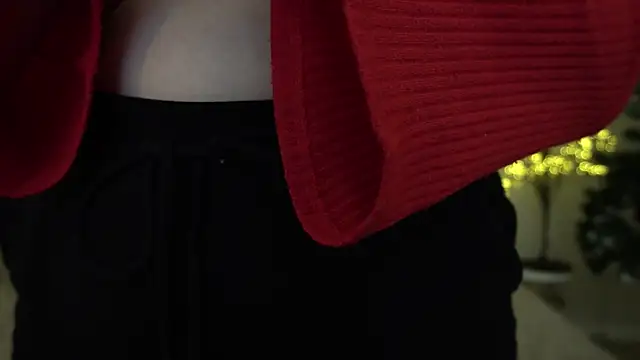 MagicPeachh  online show from January 9, 2025, 4:49 pm