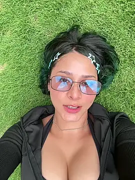 Snapshot of Ramona_Flower chatting on June 4, 2026, 11:38 am Ramona Flower online show from June 4, 2026, 11:38 am