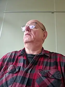 andrejoyfull64 online show from October 16, 2025, 8:15 am