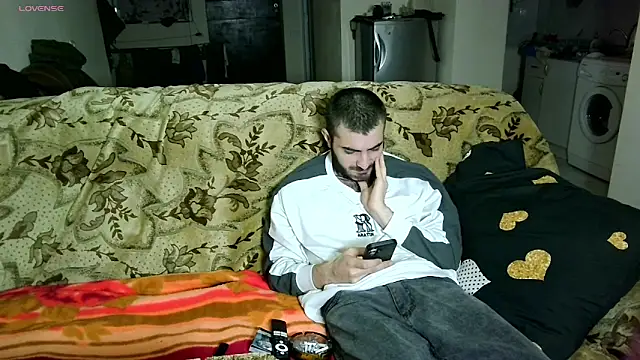 Snapshot of Barney_Tedd chatting on January 14, 2025, 10:34 pm Barney Tedd online show from January 14, 2025, 10:34 pm