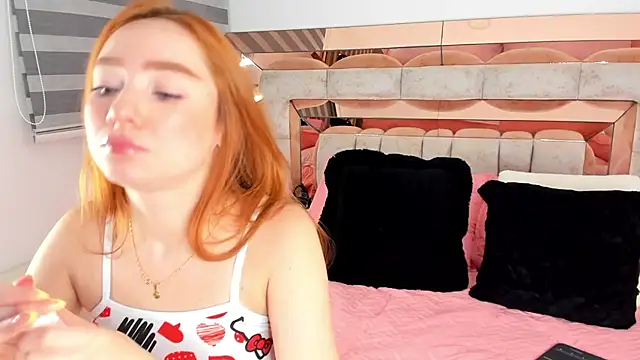 CamiiLovers online show from March 27, 2026, 12:16 am