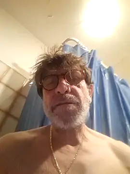 Snapshot of felice66 chatting on December 6, 2024, 5:09 am felice66 online show from December 6, 2024, 5:09 am